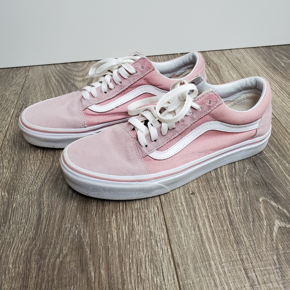 Pink old skool Vans